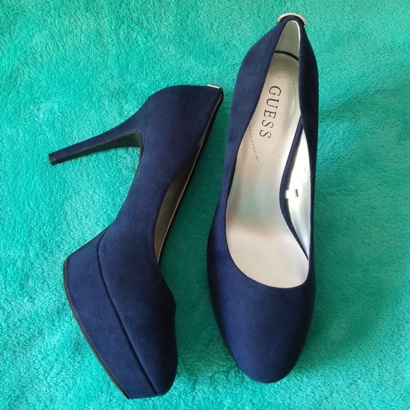 Tacones - Picture 2 of 4